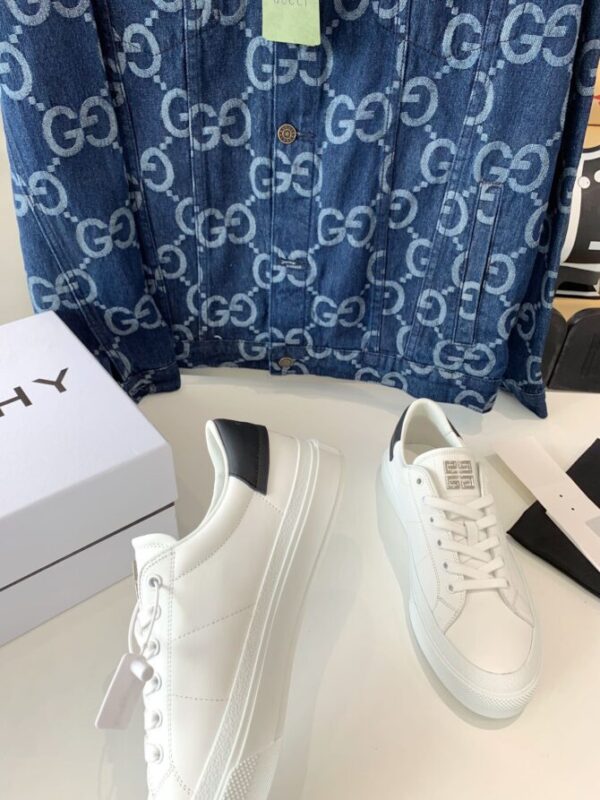 GVC Sneaker - Image 2