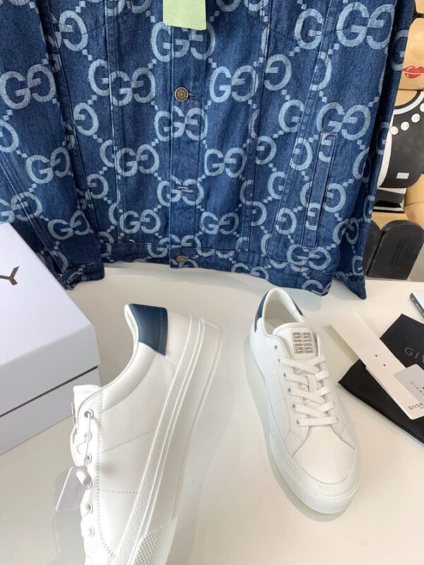 GVC Sneaker - Image 2