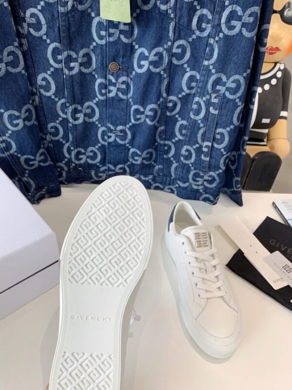 GVC Sneaker - Image 5