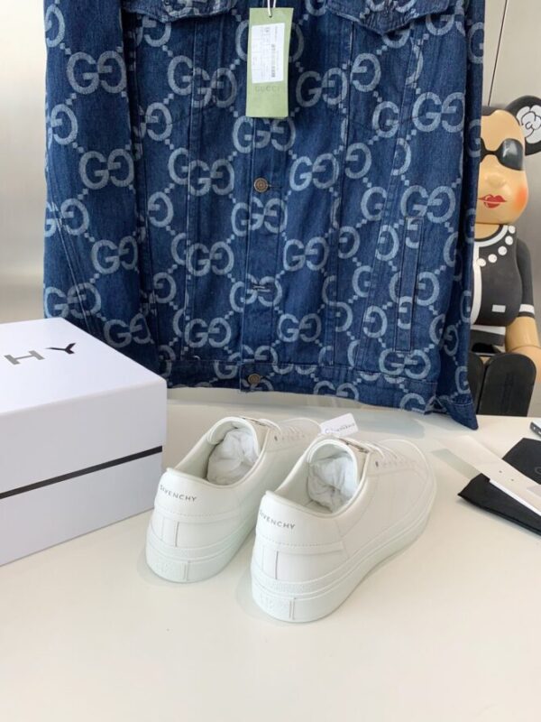 GVC Sneaker - Image 6