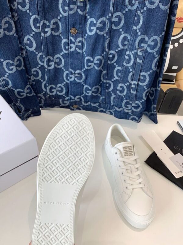 GVC Sneaker - Image 5