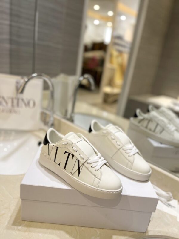Valentino Sneaker
