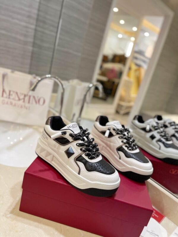 Valentino Sneaker