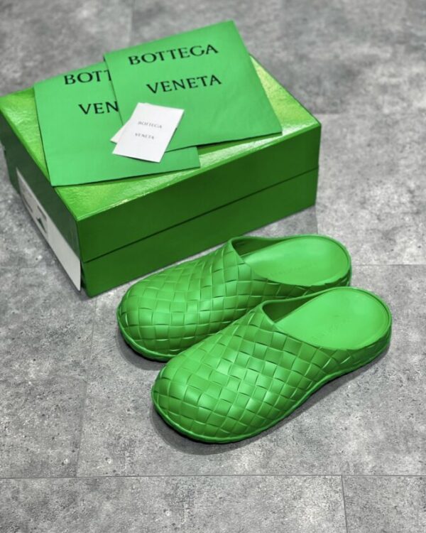 Bottega Veneta Slides