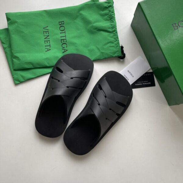 Bottega Veneta Slides