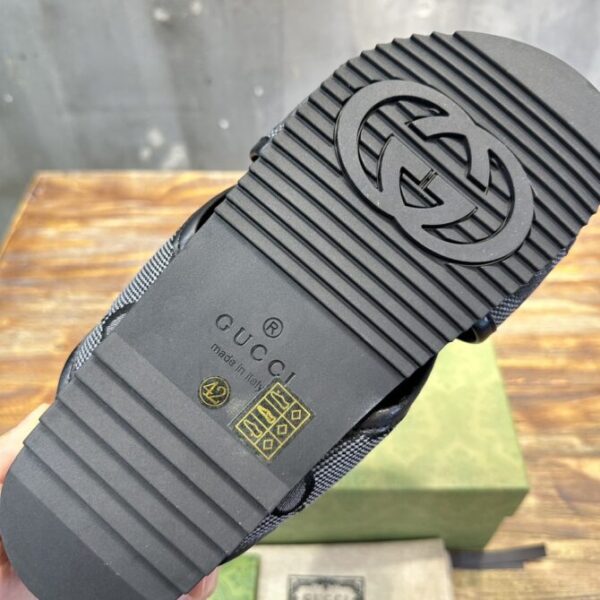 Gucci Slides - Image 4