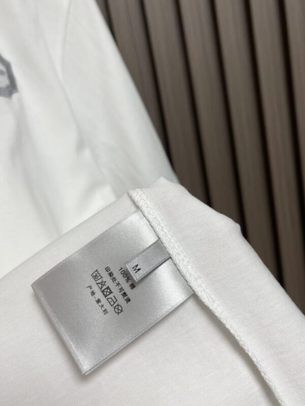 Dior T-Shirt - Image 7