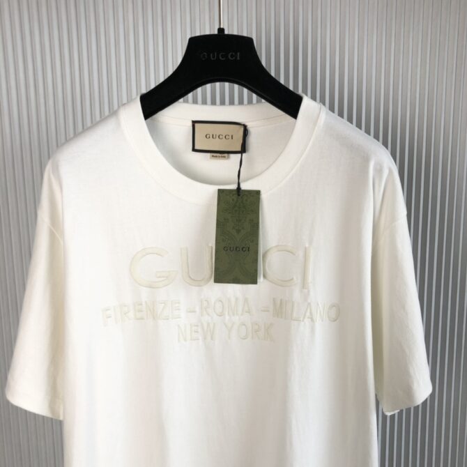 Gucci T-Shirt - Image 8