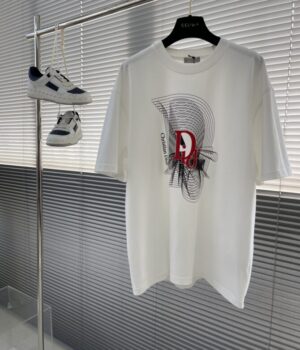 Dior T-Shirt
