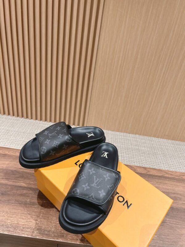 LV Slides - Image 9