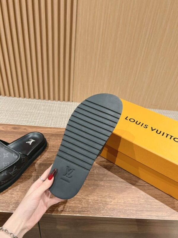 LV Slides - Image 3