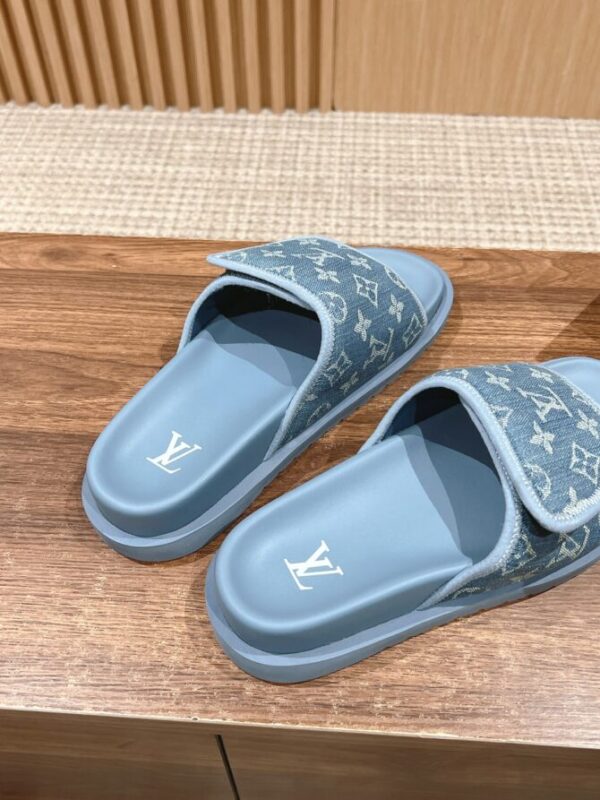 LV Slides - Image 4