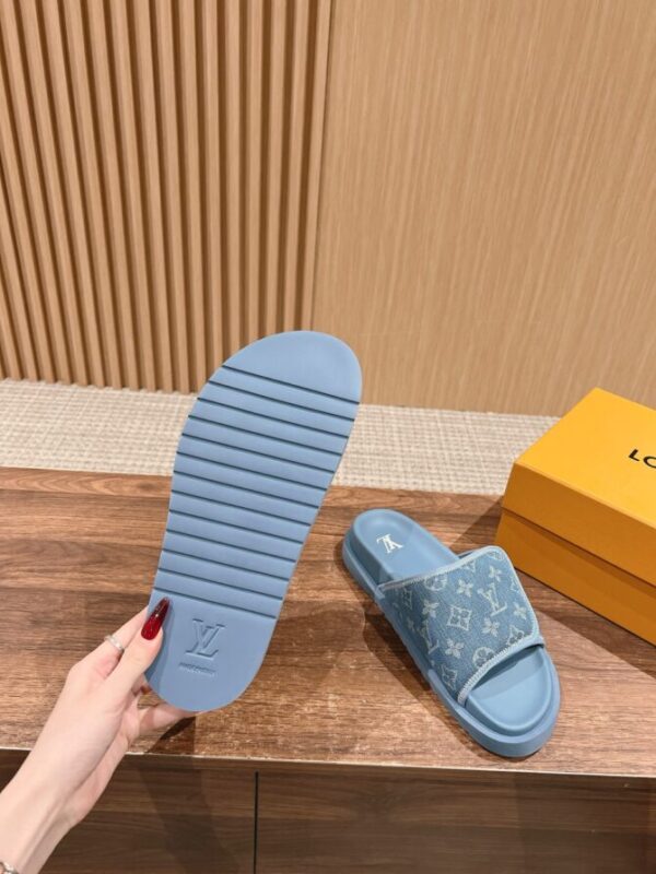 LV Slides - Image 3