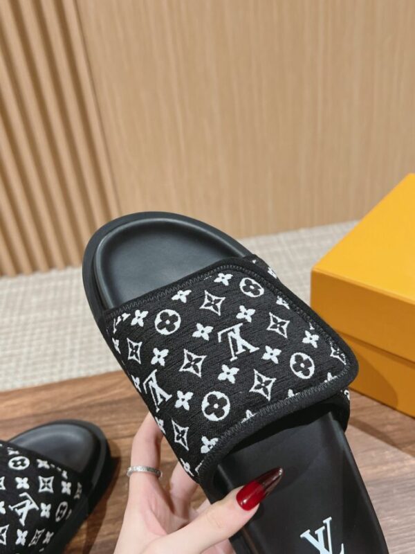 LV Slides - Image 6