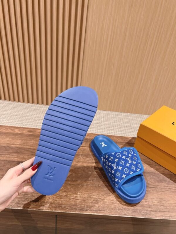 LV Slides - Image 3