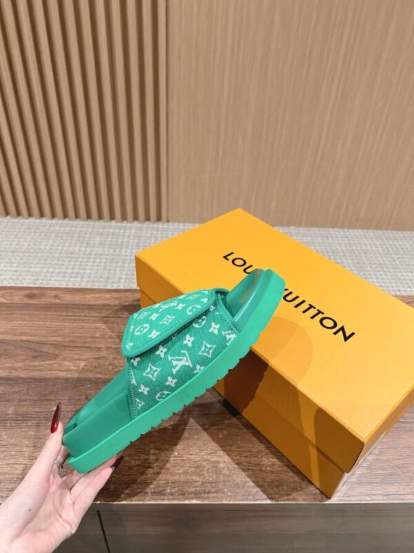 LV Slides - Image 7