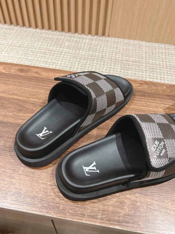 LV Slides - Image 4
