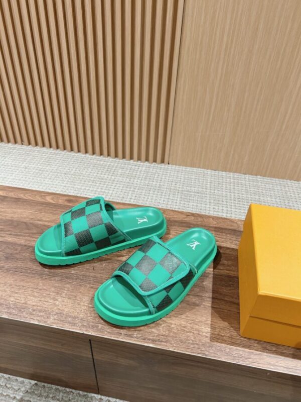 LV Slides