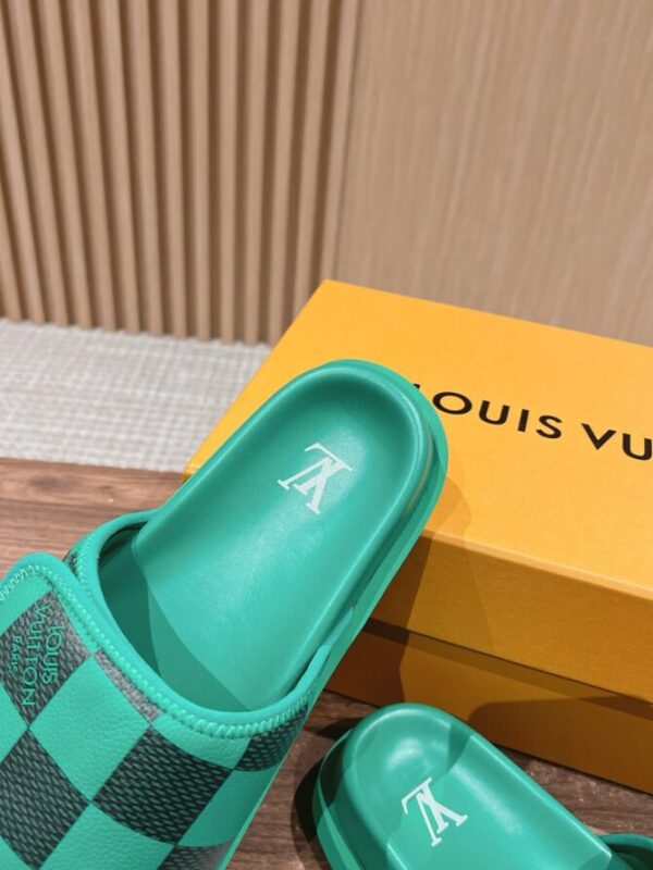 LV Slides - Image 4
