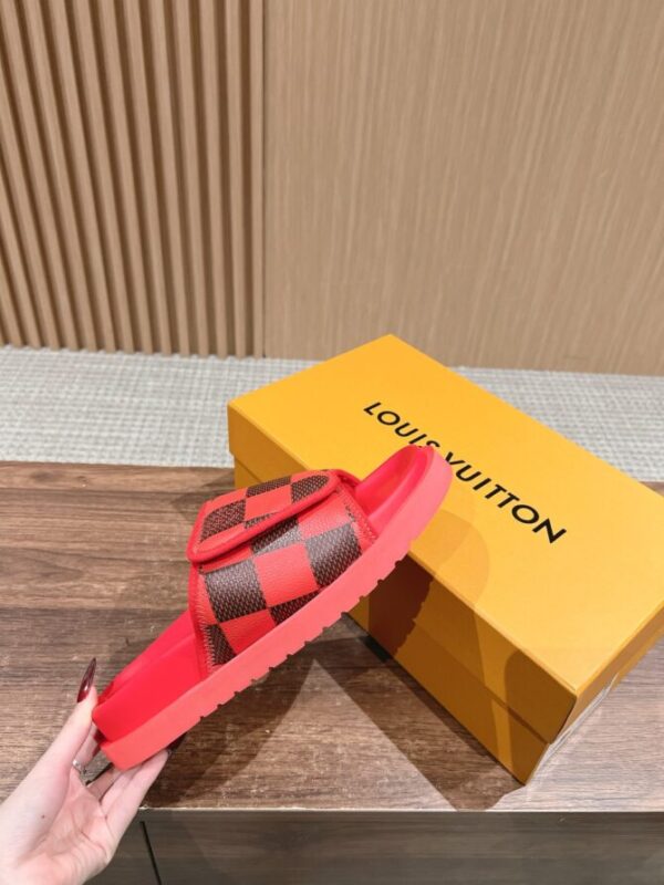 LV Slides - Image 7