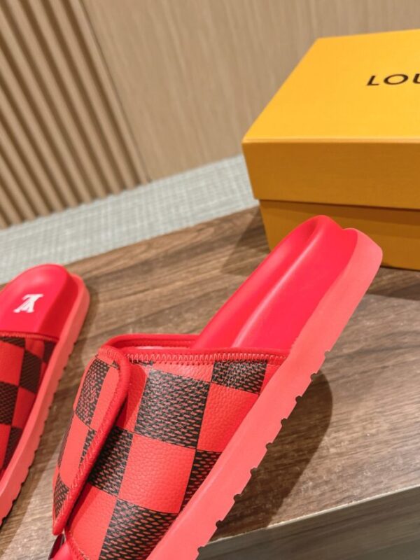 LV Slides - Image 5