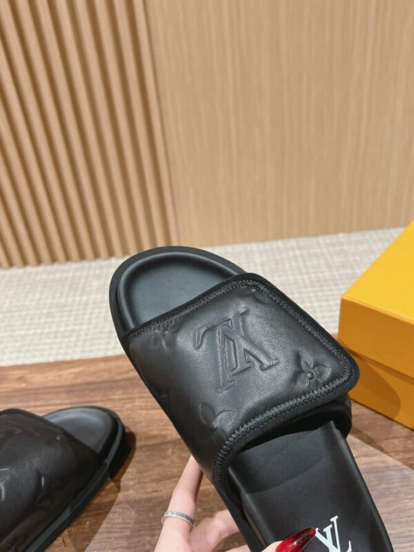LV Slides - Image 6