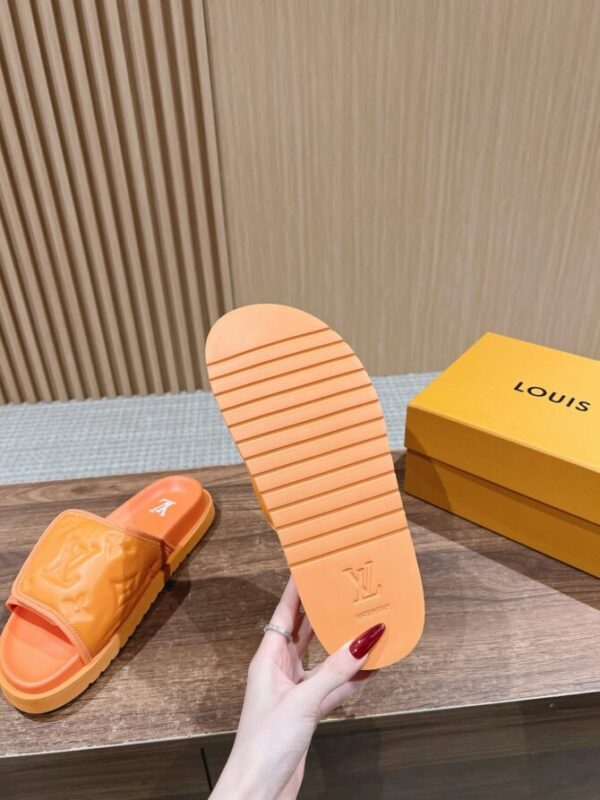 LV Slides - Image 3