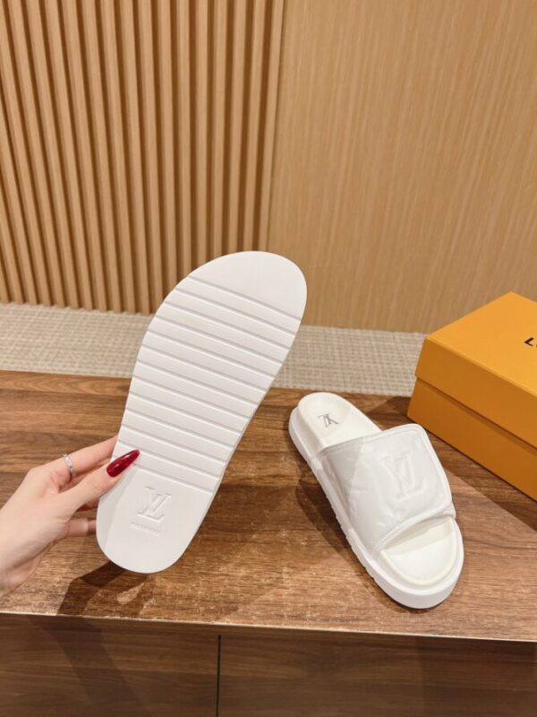 LV Slides - Image 6