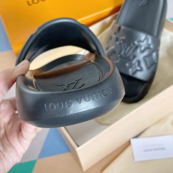LV Slides - Image 4