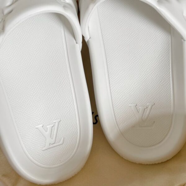 LV Slides - Image 4