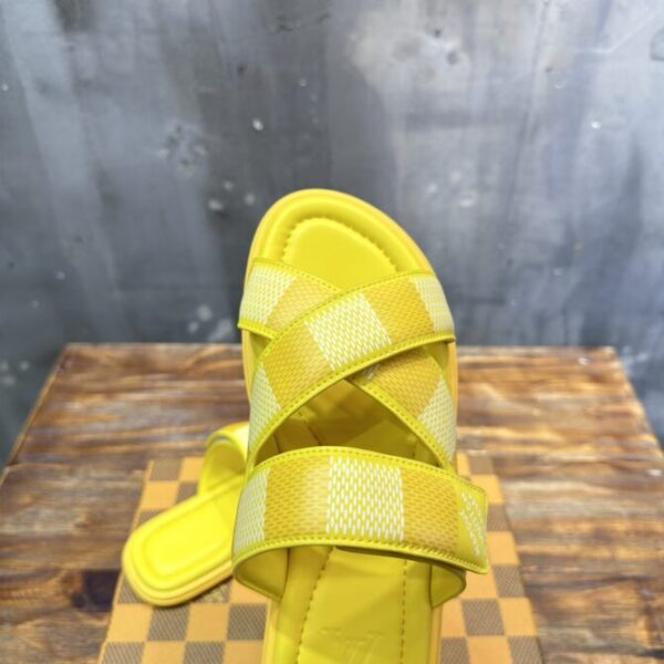 LV Slides - Image 4