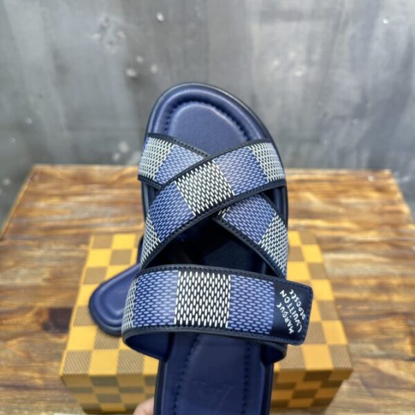 LV Slides - Image 4