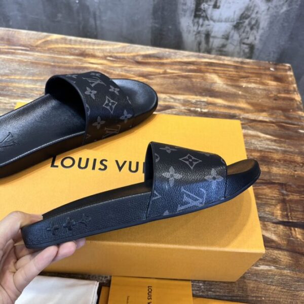 LV Slides - Image 9