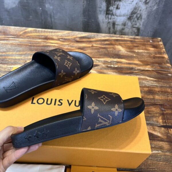 LV Slides - Image 3