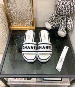 CHANEL Slides