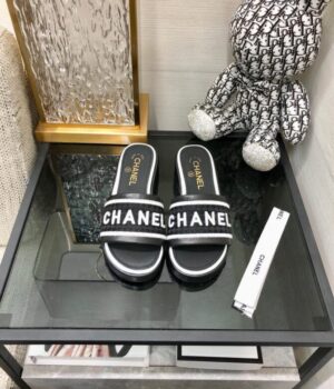 CHANEL Slides