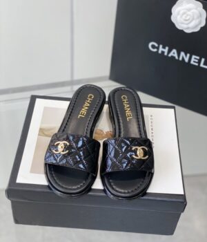 CHANEL Slides