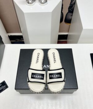 CHANEL Slides
