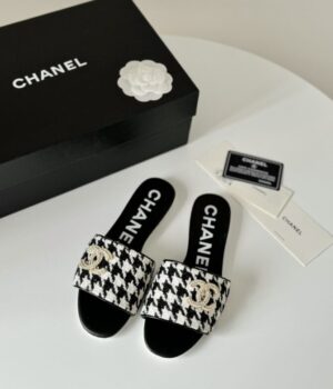 CHANEL Slides
