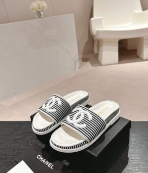 CHANEL Slides