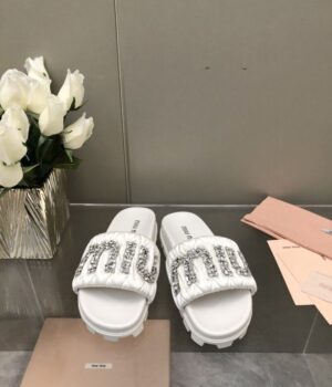 MIU MIU Slides