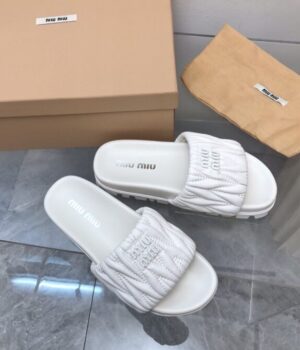 MIU MIU Slides