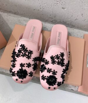 MIU MIU Slides