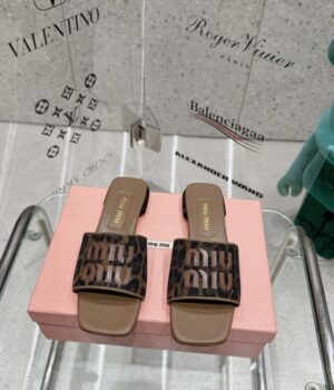 MIU MIU Slides