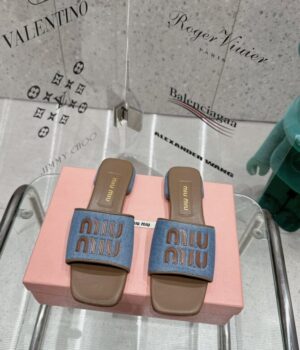 MIU MIU Slides