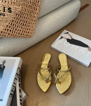 BOTTEGA VENETA Slides