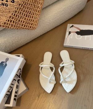 BOTTEGA VENETA Slides