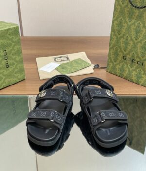 GUCCI Sandals