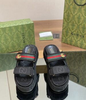 GUCCI Sandals