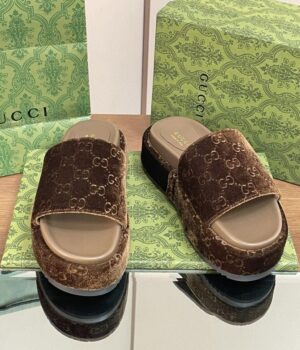 GUCCI Slides